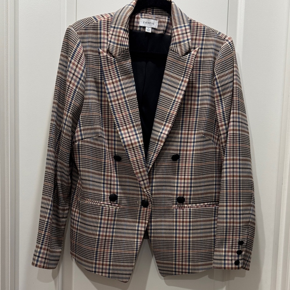 Like new Evereve blazer in size L